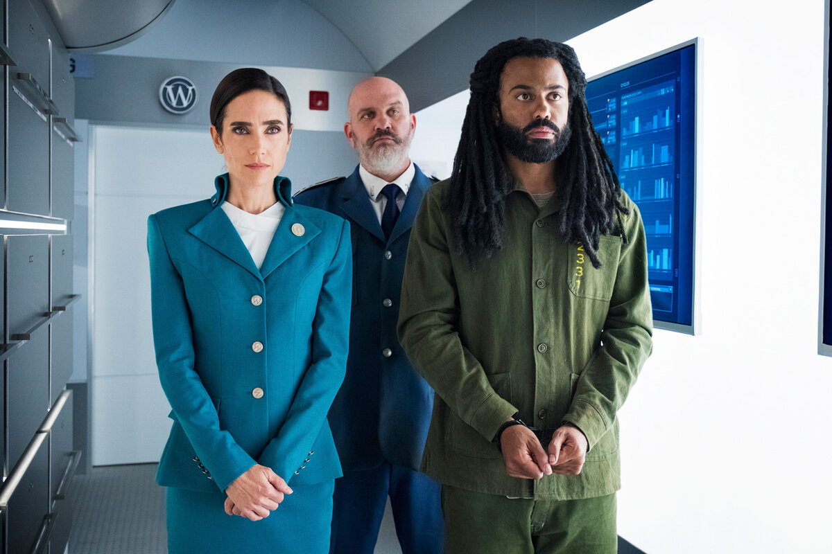    Кадр из сериала «Сквозь снег»КиноПоиск