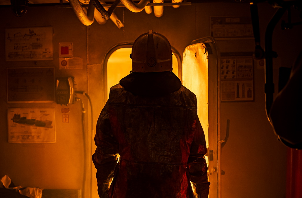 кадр из фильма "Мира"