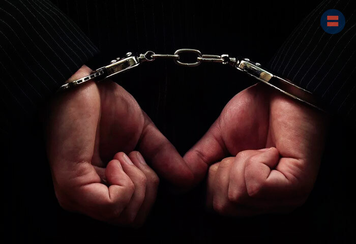 В Приморье глава наркоконтроля подбросил наркотики водителю