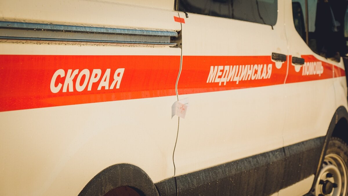     Глава Белгородской области Вячеслав Гладков сообщил об обстреле окраины поселка Красное в Шебекинском городском округе. В результате разрыва одного из снарядов пострадал комбайнер — его госпитализировали с осколочным ранением голеностопа.