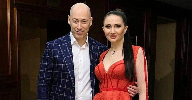 Жена дмитрия гордона фото Холодный душ для Гордонихи: Главный саакашист отверг открытие Грузией "второго ф