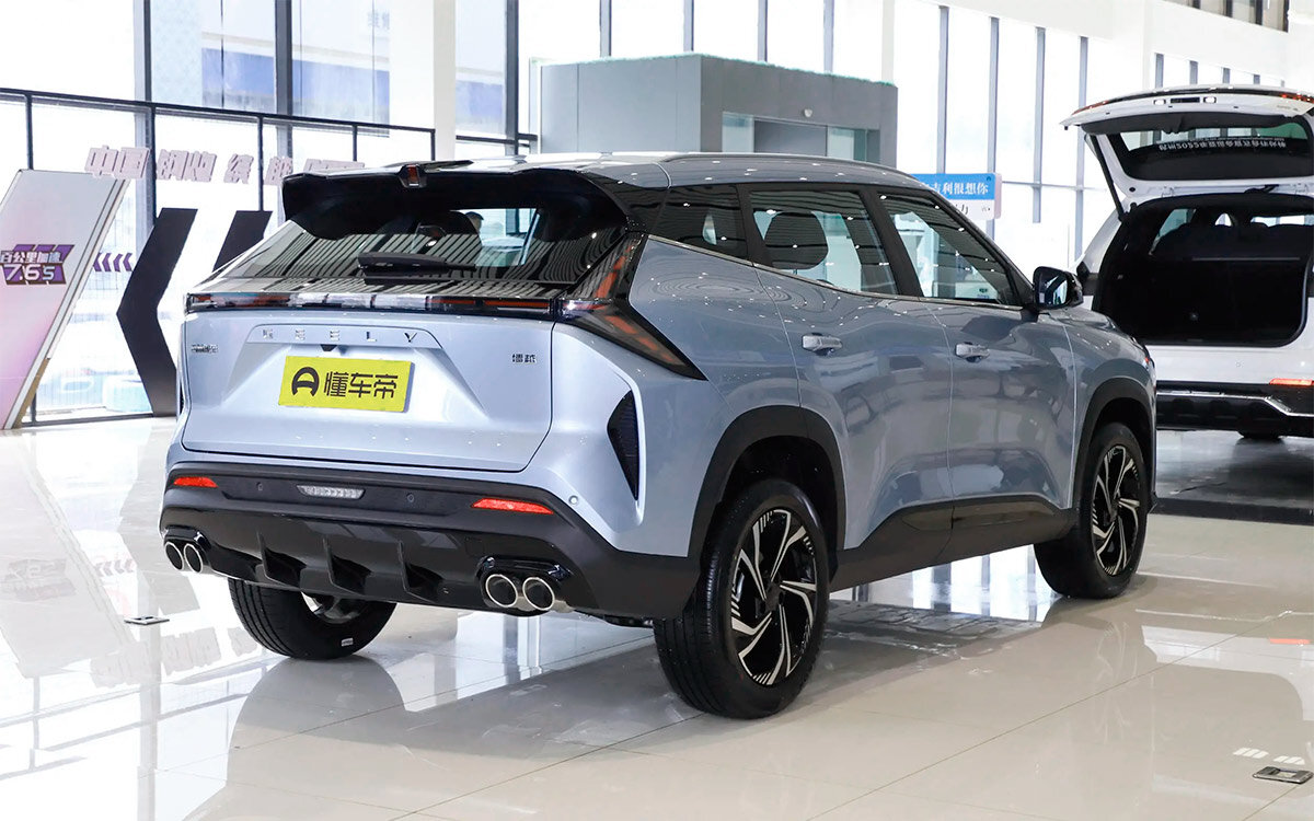 показать автомобиль geely k 7. машина за 2 млн новая.