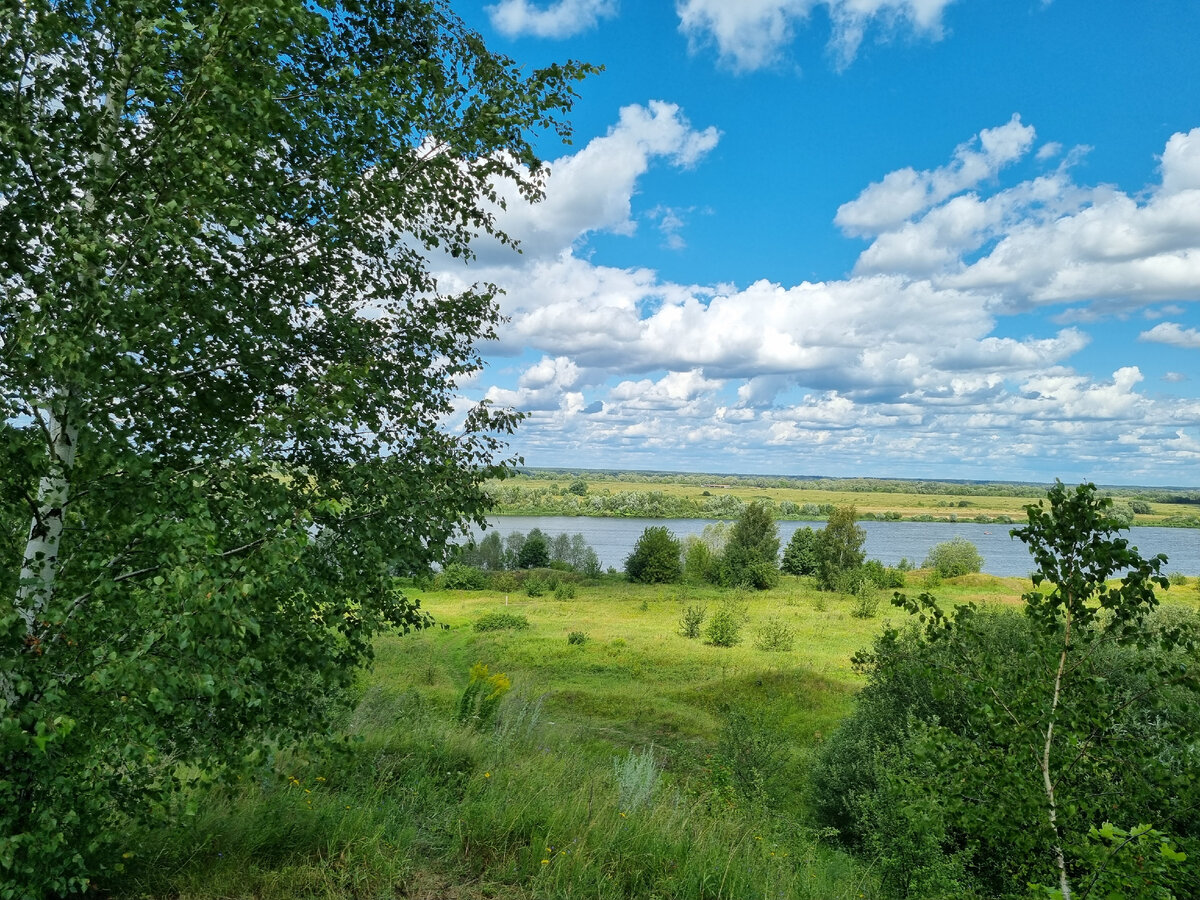 Вид на Оку с тропы 