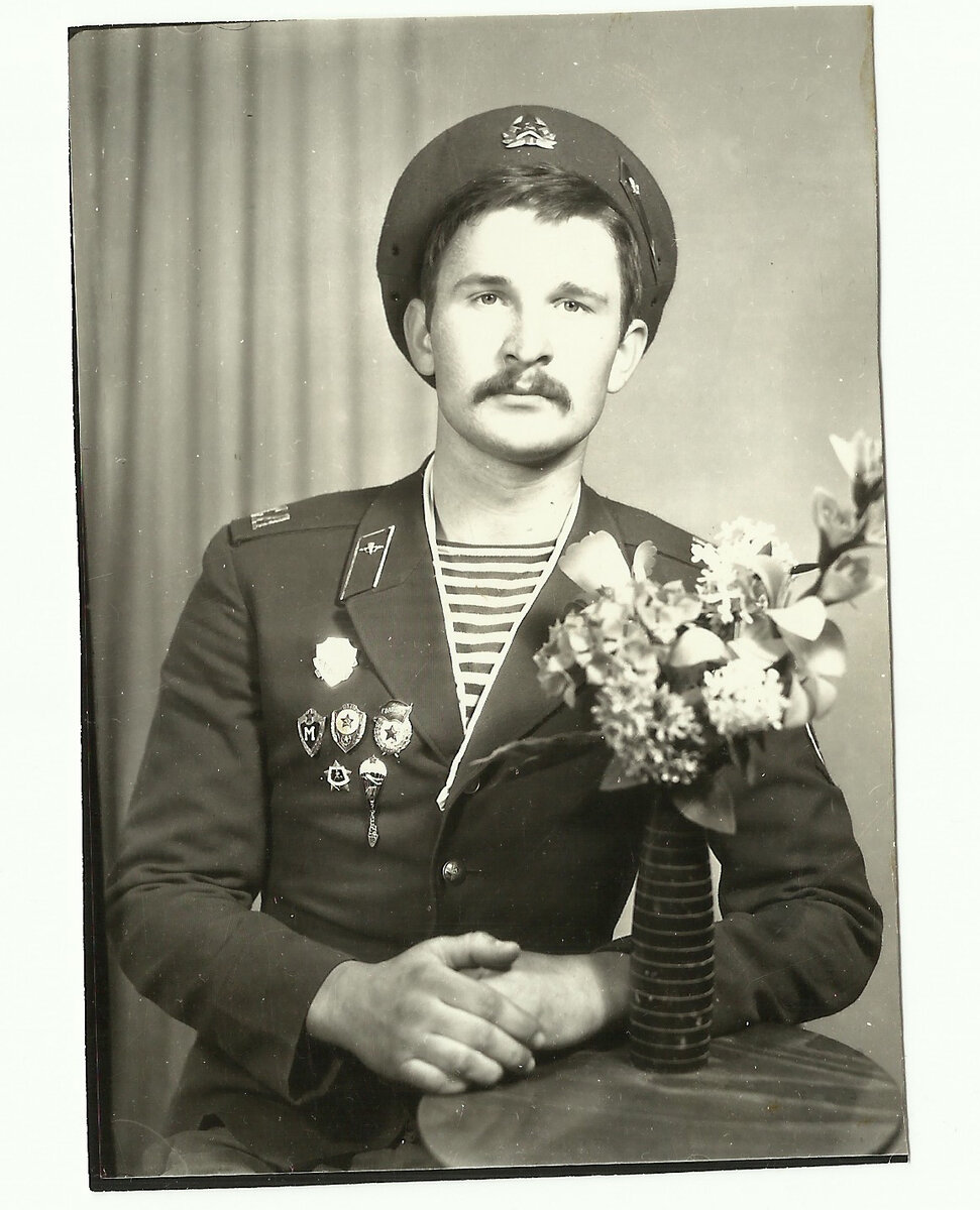 Десантник Федор Добронравов