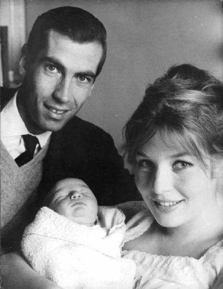 Роже Вадим, новорождённая Натали и Аннетт, вторая жена Роже Вадима