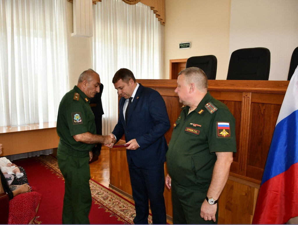 В Ростовской области посмертно наградили орденами Мужества четырех ...