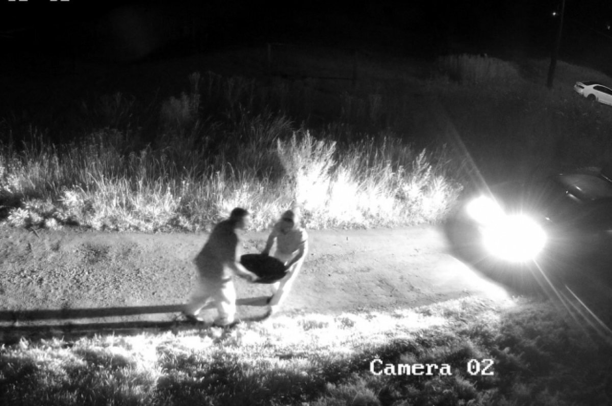    В Торжке 1 августа два человека воровали канализационные люки