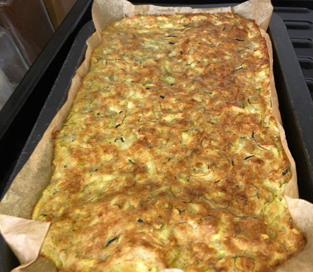 Кабачковый «блин» в духовке