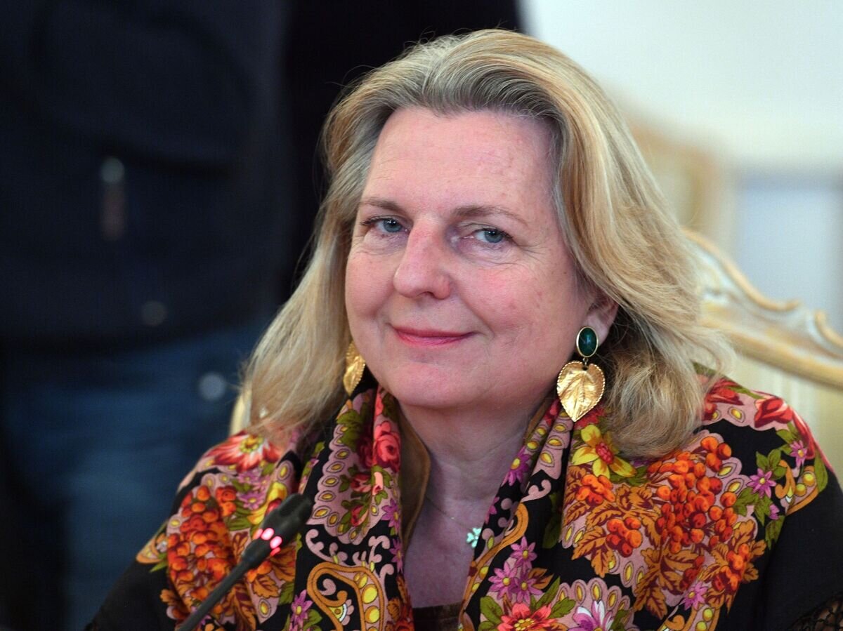    Министр иностранных дел Австрийской Республики Карин Кнайсль во время встречи с министром иностранных дел РФ Сергеем Лавровым© РИА Новости / Валерий Мельников