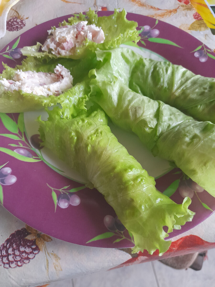 Сырный салат, правда у меня он без зелени