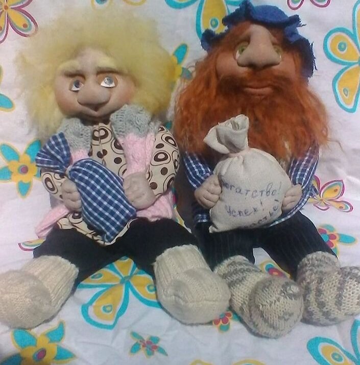 Домовые.