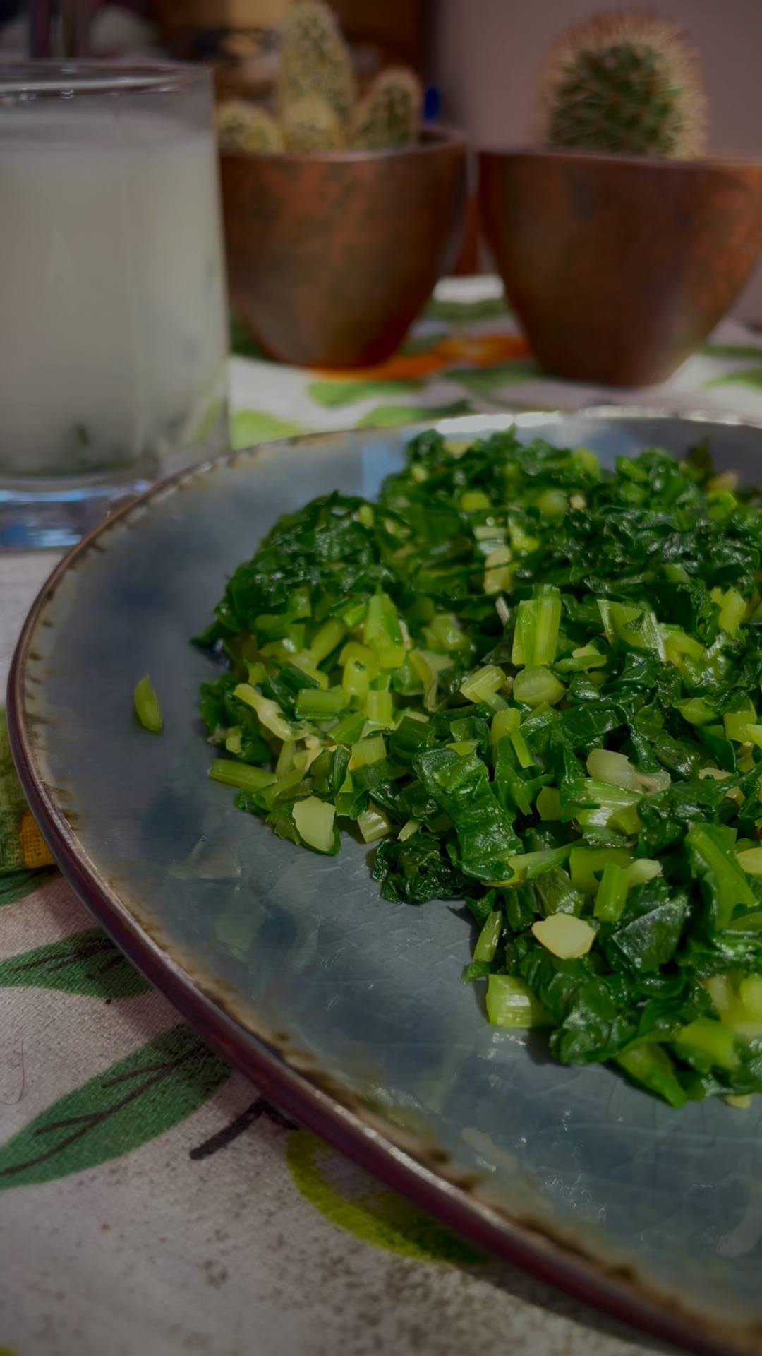 Lezgifood | Маринованная черемша - вкусная и полезная заготовка на зиму.  Подробно расскажу в комментариях. | Дзен