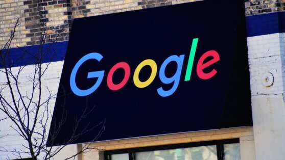    В США началось разбирательство по иску властей к Google Сергей Бунеев