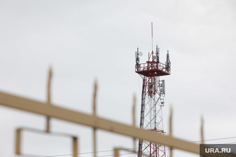    Власти региона ведут диалог с операторами, чтобы обеспечить автодорогу сотовой связью