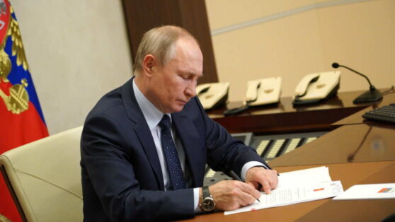    Путин разрешил внедрение в России исламского банкинга Дмитрий Коптев