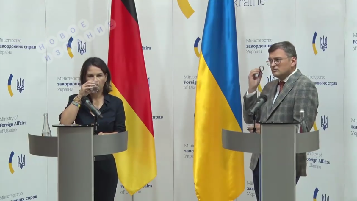 Может в стакане водка?