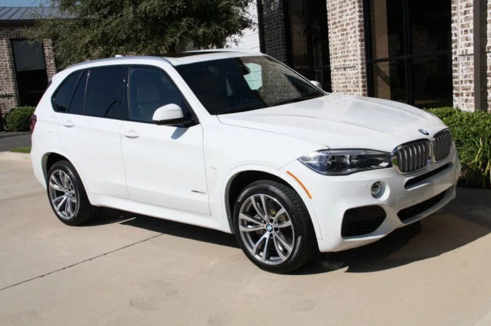 X5 white. БМВ х5 белая. BMW x5 f15 m Sport. БМВ х5 f15 белый. BMW x5 2011 белый.