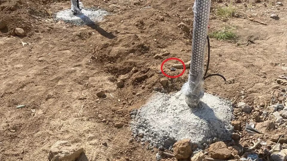     Активисты в очередной раз раскритиковали благоустройство исторической улицы Фонтанной в городе-спутнике Волгограда. Подрядная организация разместила поливочную систему прямо под новыми ландшафтными светильниками.