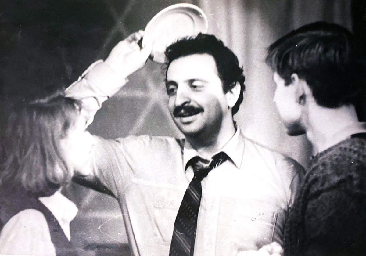 Сцена из спектакля «Умфолози», 1988 г.