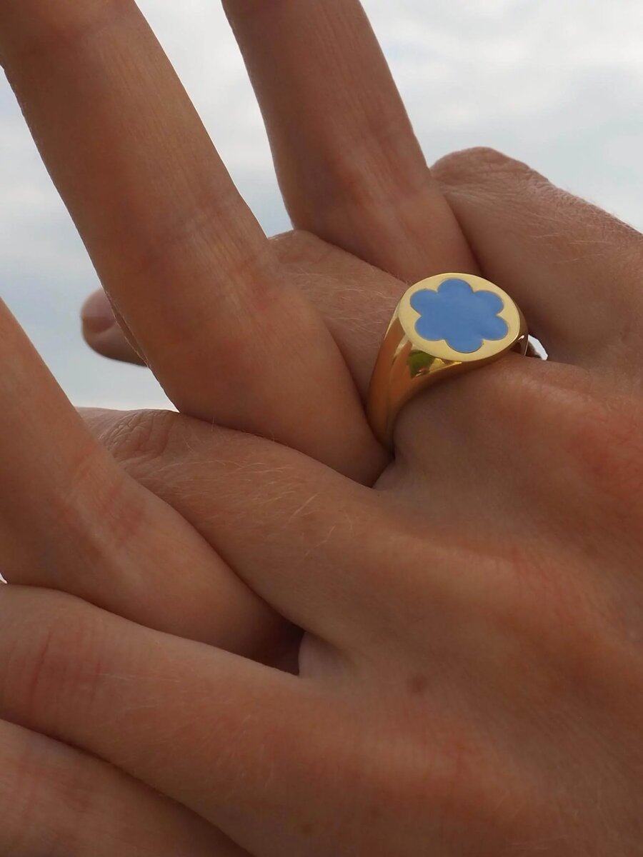    Боди из сетки, тюрбан и кольца-печатки: выбираем аксессуары для свадьбы и просто так (фото 4)