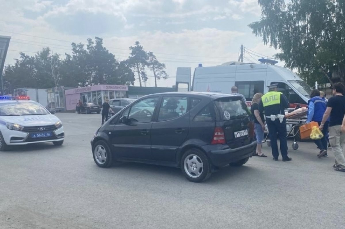    В Екатеринбурге водитель на иномарке сбил мальчика-велосипедиста