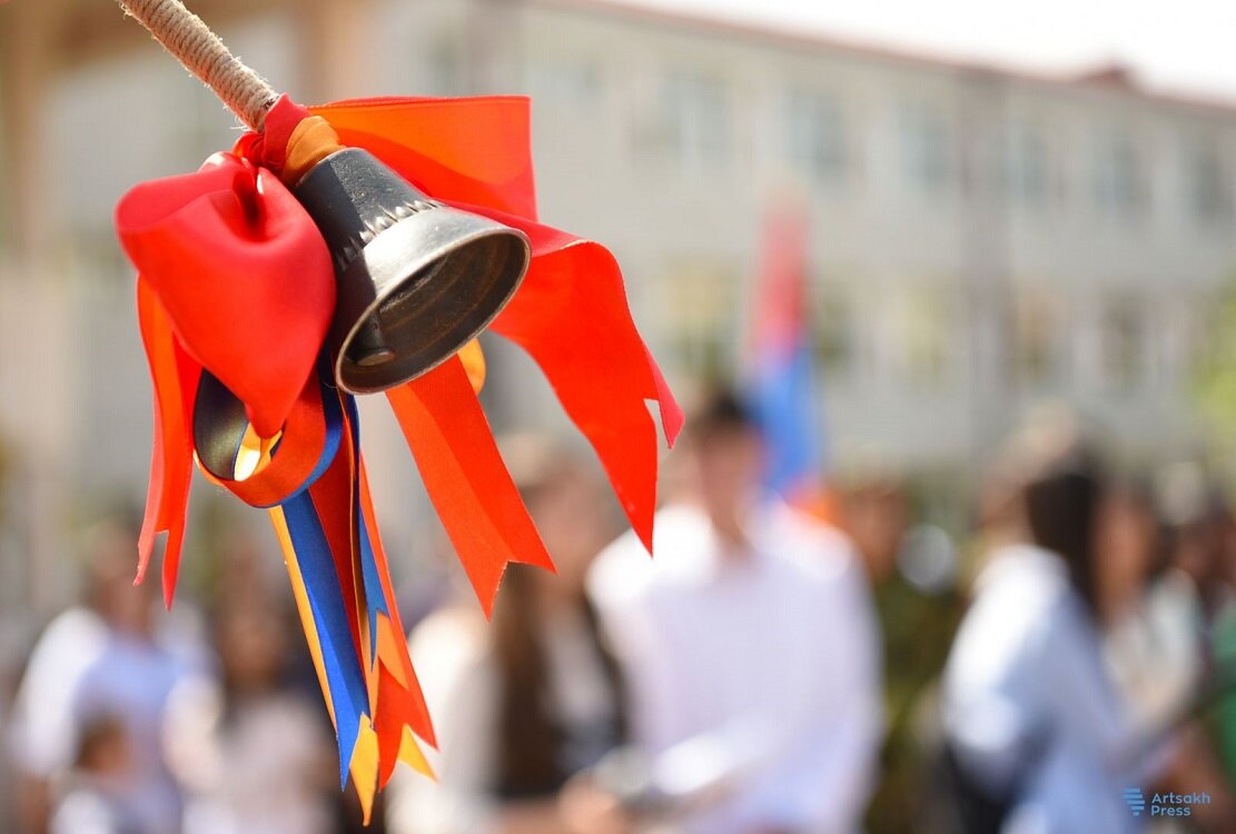 Душераздирающий «Последний звонок» в блокадном Нагорном Карабахе (Арцахе). Фоторепортаж