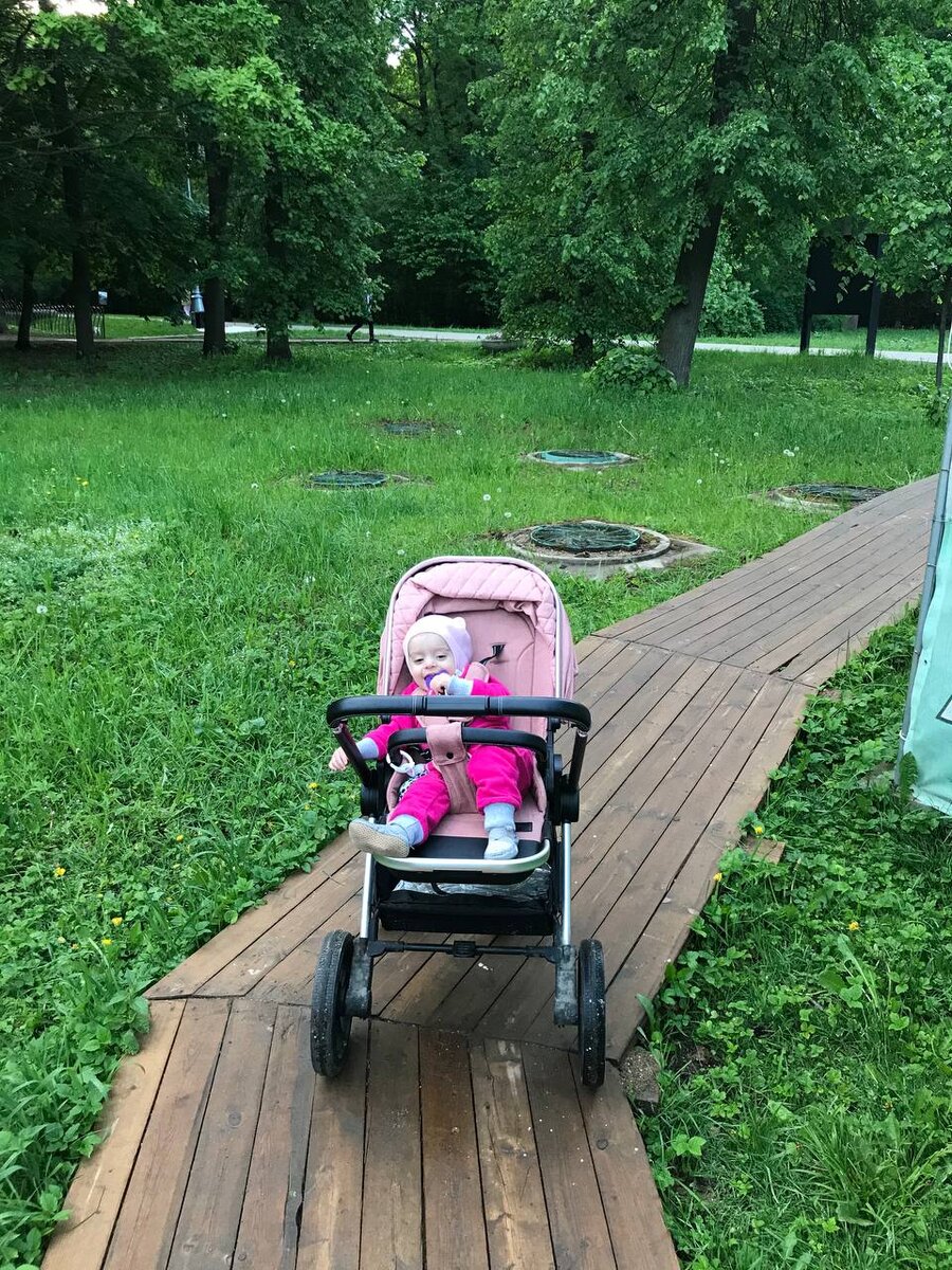 Это вход, основной там на реставрации