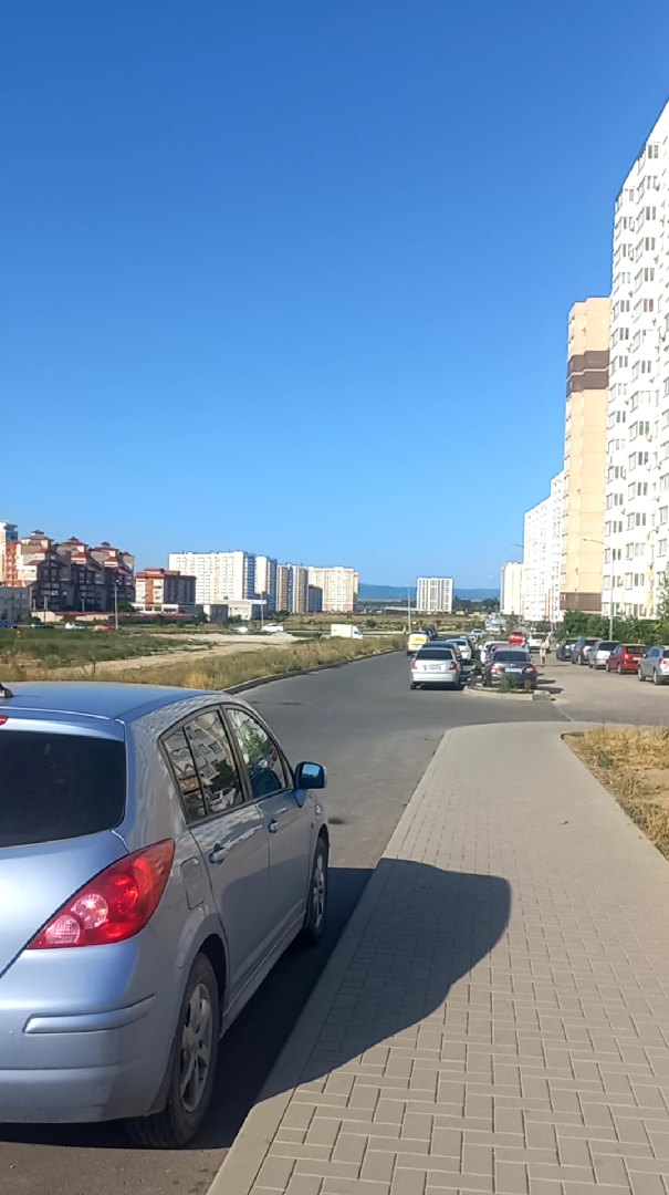 Дорога к пляжу от Горгиппии