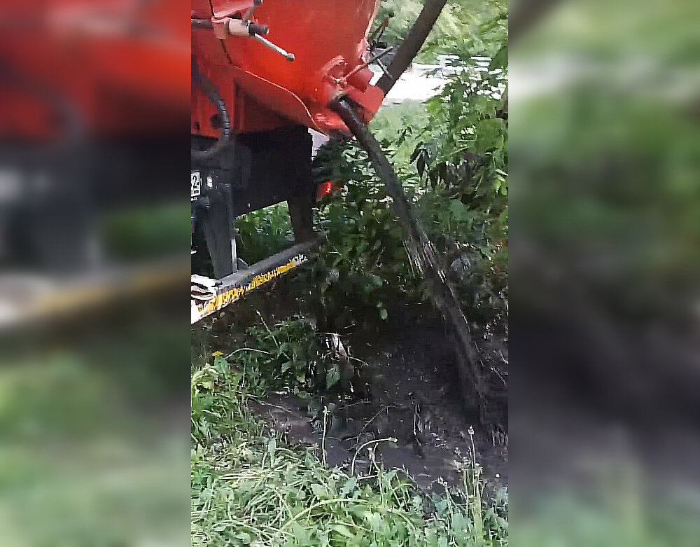    Жители Ленинского района не раз жаловались на случаи загрязнения воды в реке Анастасия Красушкина