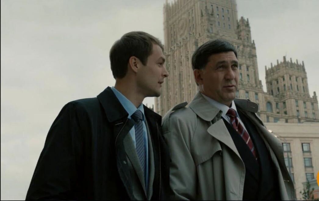 "Трейдер". Олег Нестеров (Михаил Гаврилов-Треттьяков) и Дмитрий Пирогов (Сергей Пускепалис)