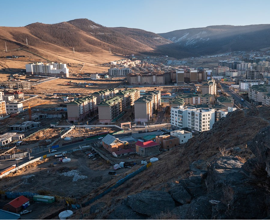 Игра найди все юрты на картинке!