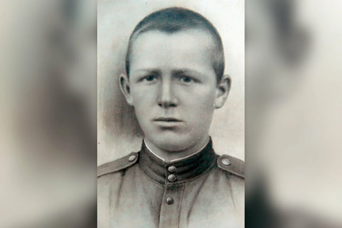 Эмка ул героя юрия смирнова 12л фото Сила духа советского солдата Юрия Смирнова: В него загоняли в него гвозди, а он 