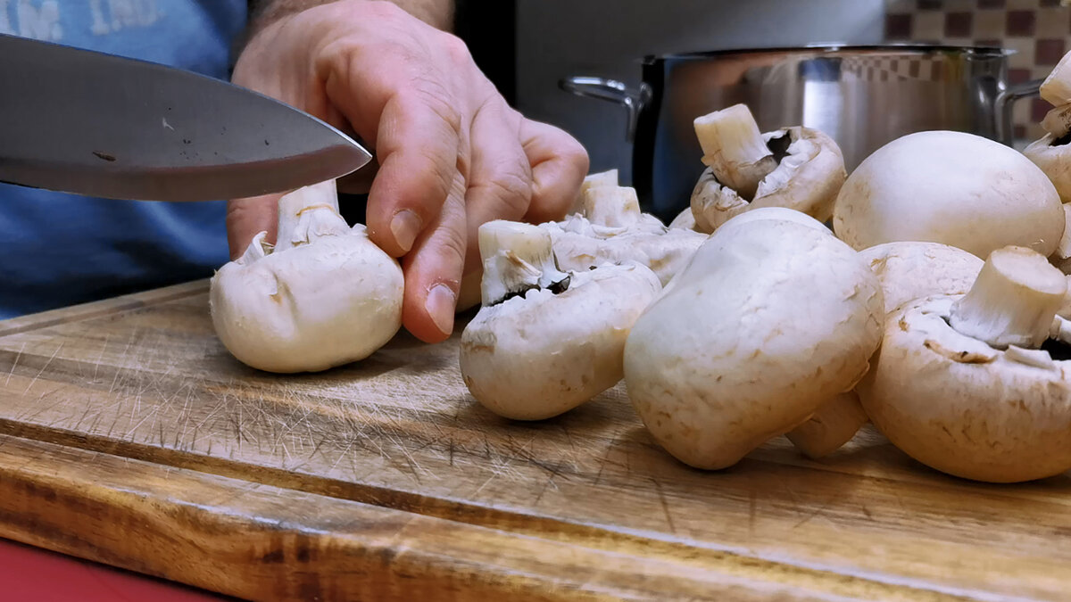 Самая быстрая и востребованная закуска из грибов и летом, и зимой.  Моментальные маринованные шампиньоны на скорую руку | Розовый баклажан |  Дзен