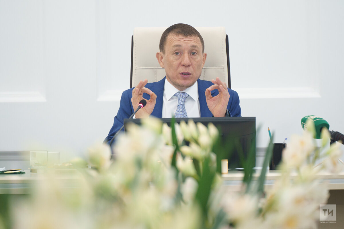 Рамиль Муллин озвучил решение о жестком ограничении продаж алкоголя на Сабантуе. Фото: © Владимир Васильев / «Татар-информ»
