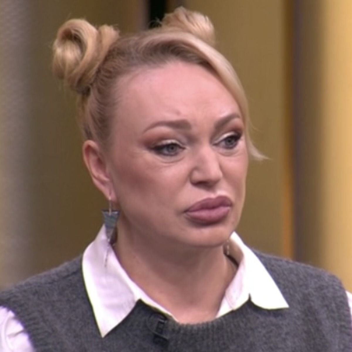 Бисексуалды порно фильмдерді онлайн көру