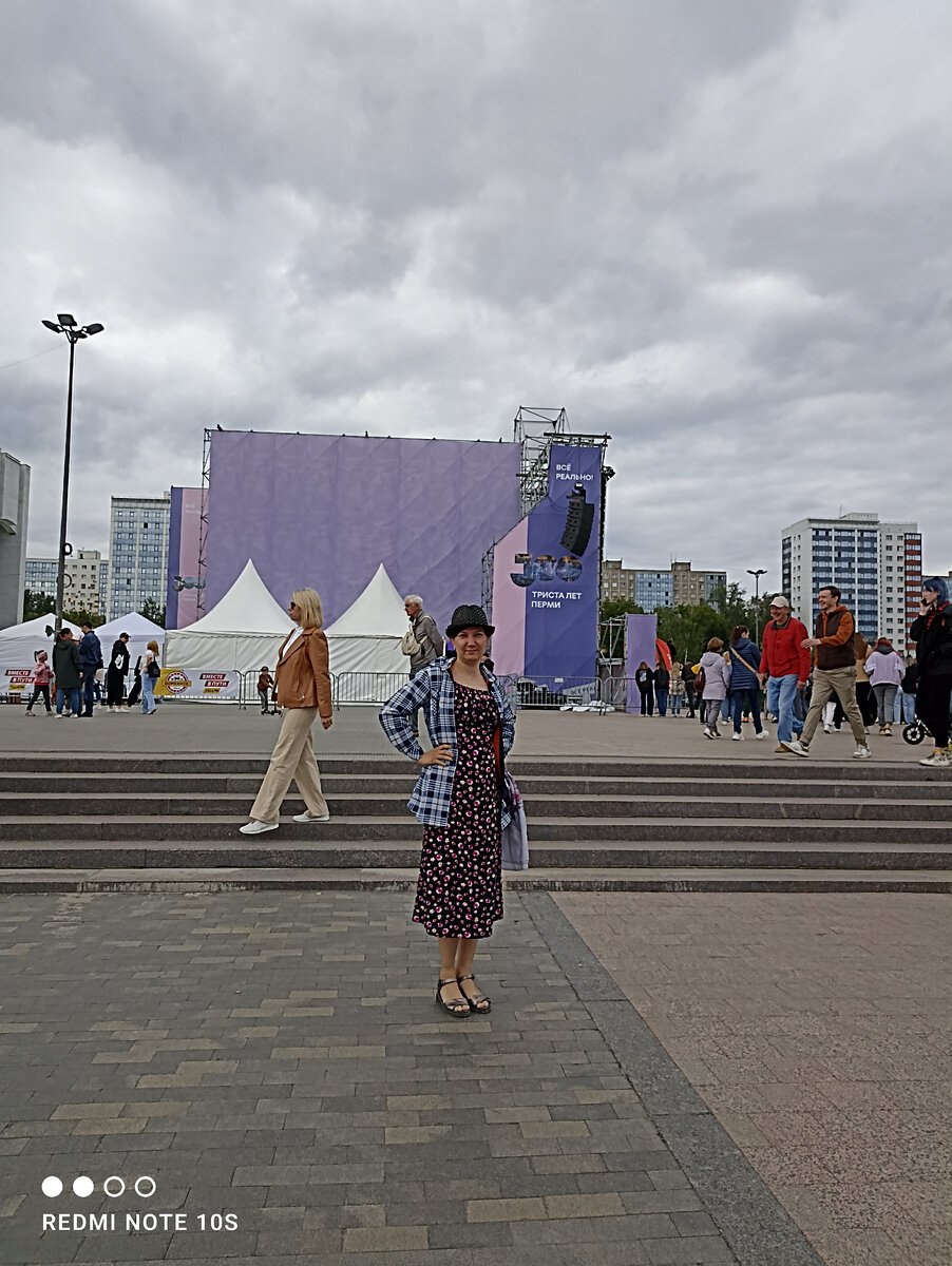 Пока народ ещё не скопился, можно пофоткаться