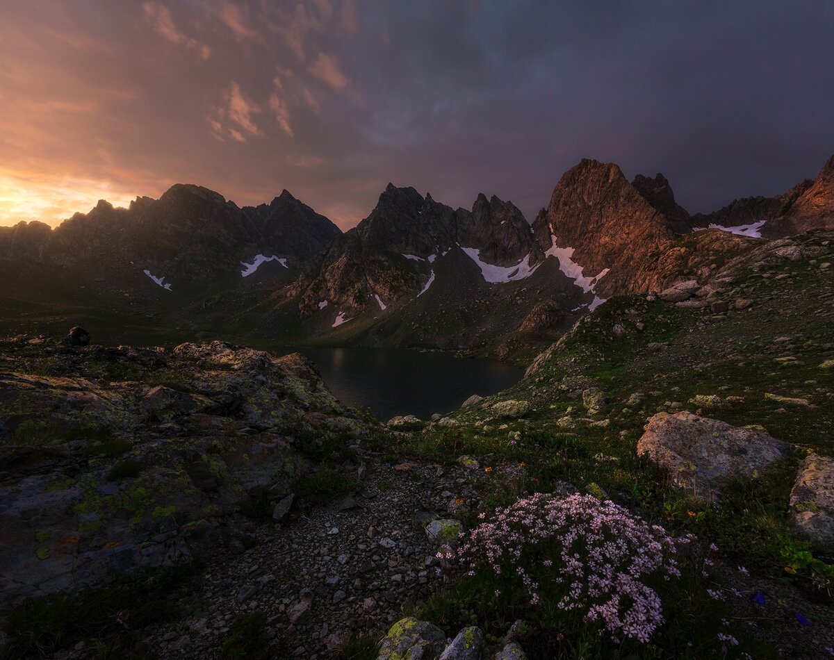 Озеро Тобаварчхили на рассвете. Грузия