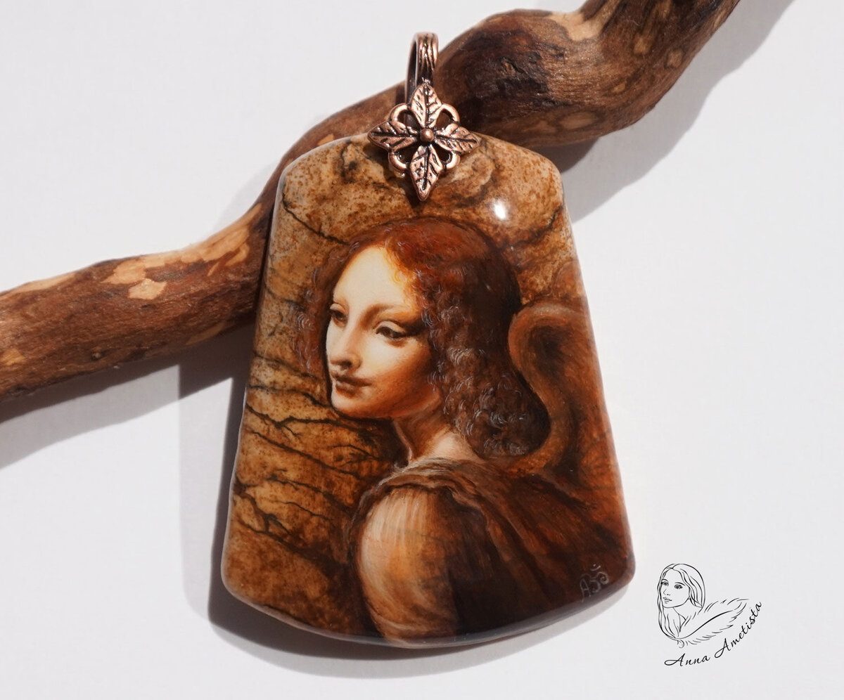Кулон "Ангел в гроте" по мотивам картины Леонардо да Винчи. Художник Анна Аметиста