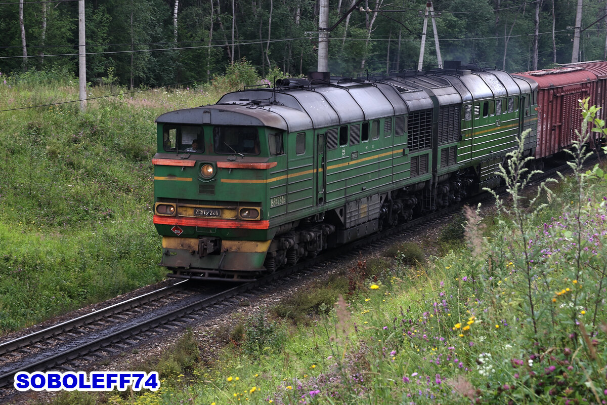 Разноцветные поезда в Волоколамске. Июль 2006 года. | Железная дорога. Фото  и видео от Вадима Соболева aka Soboleff74. | Дзен