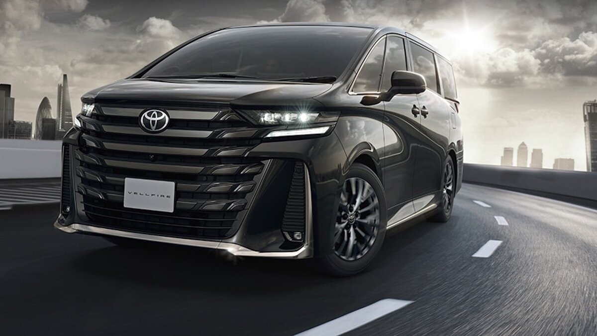    Toyota Vellfire. Фото Toyota