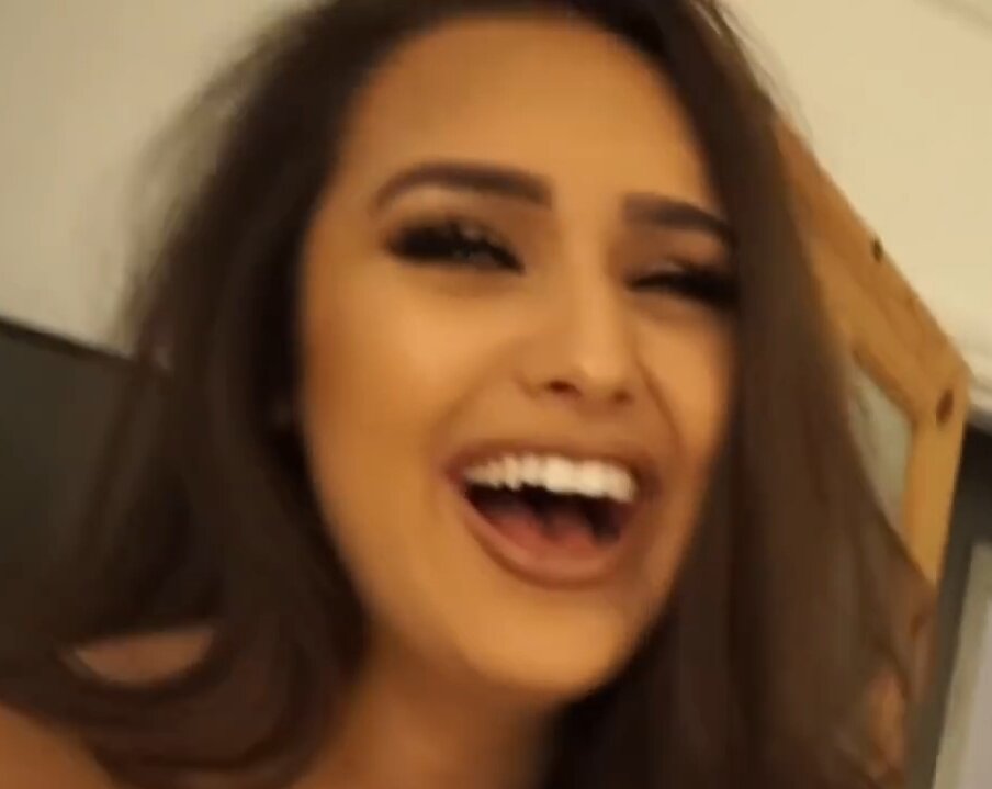 Amy Rose Walker Tongue