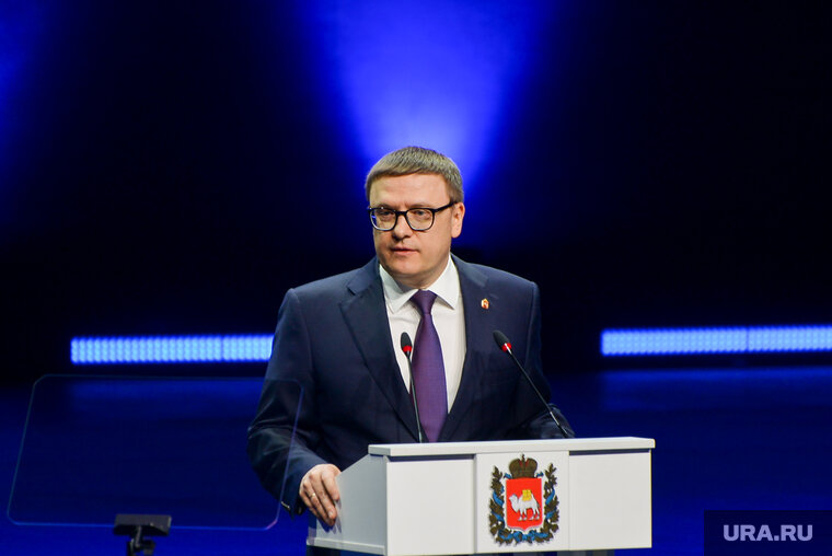    Текслер сказал, что в регионе активно развивается робототехника