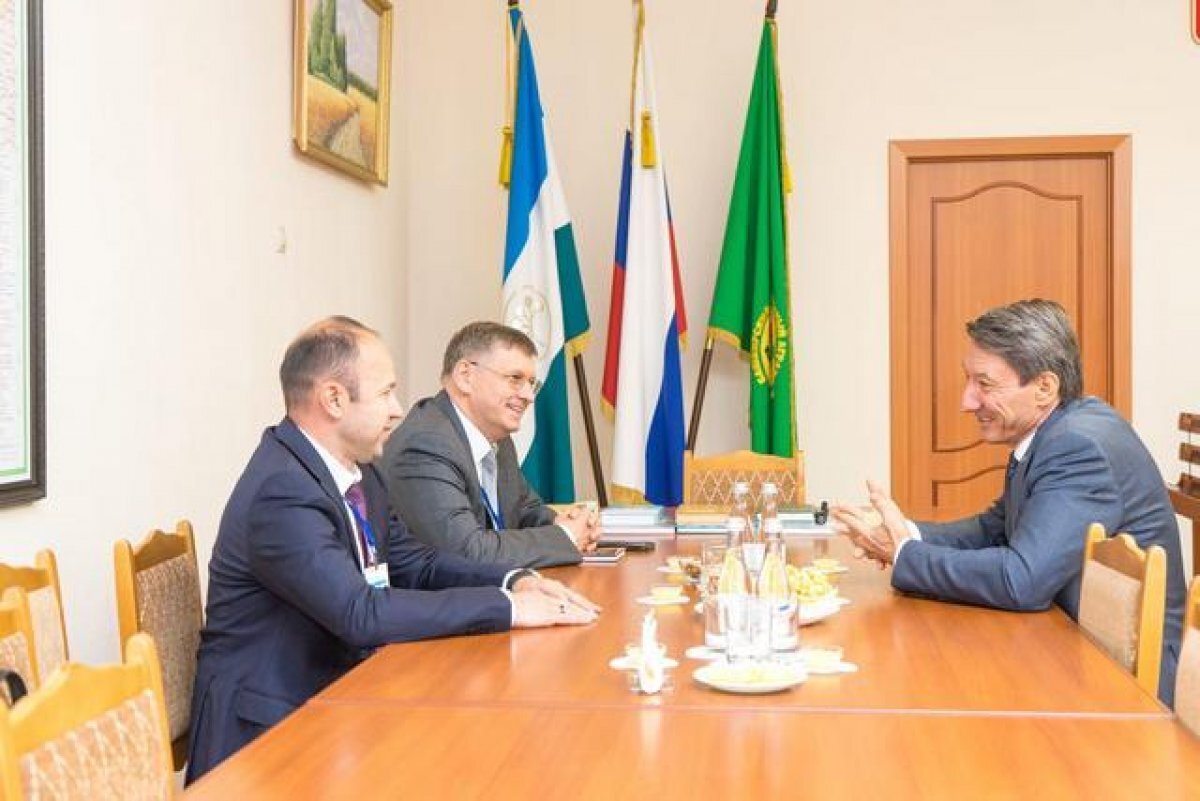    Денис Константинов в Уфе: «Образование и технологии – будущее АПК»