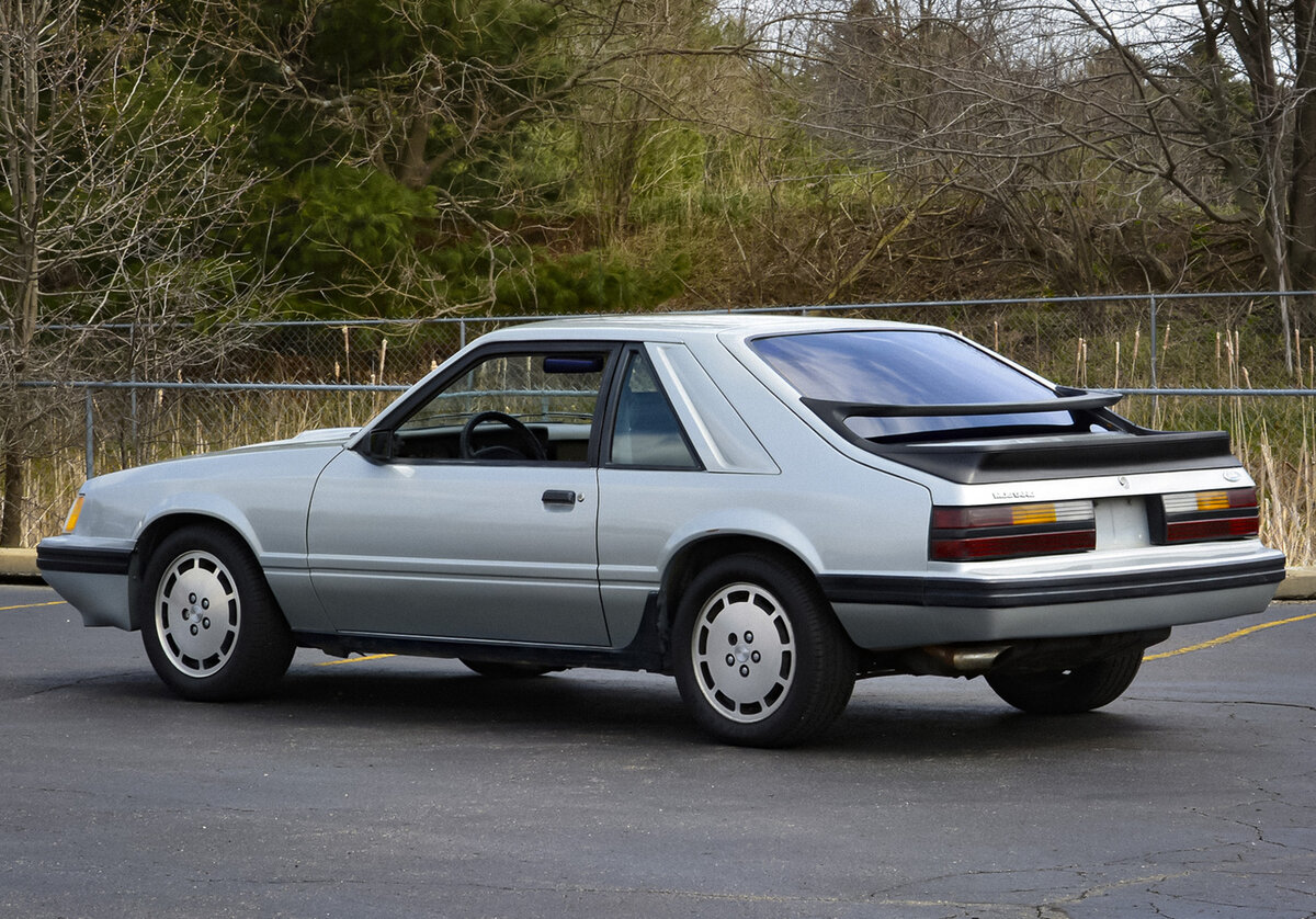    Ford Mustang SVO   
Ford