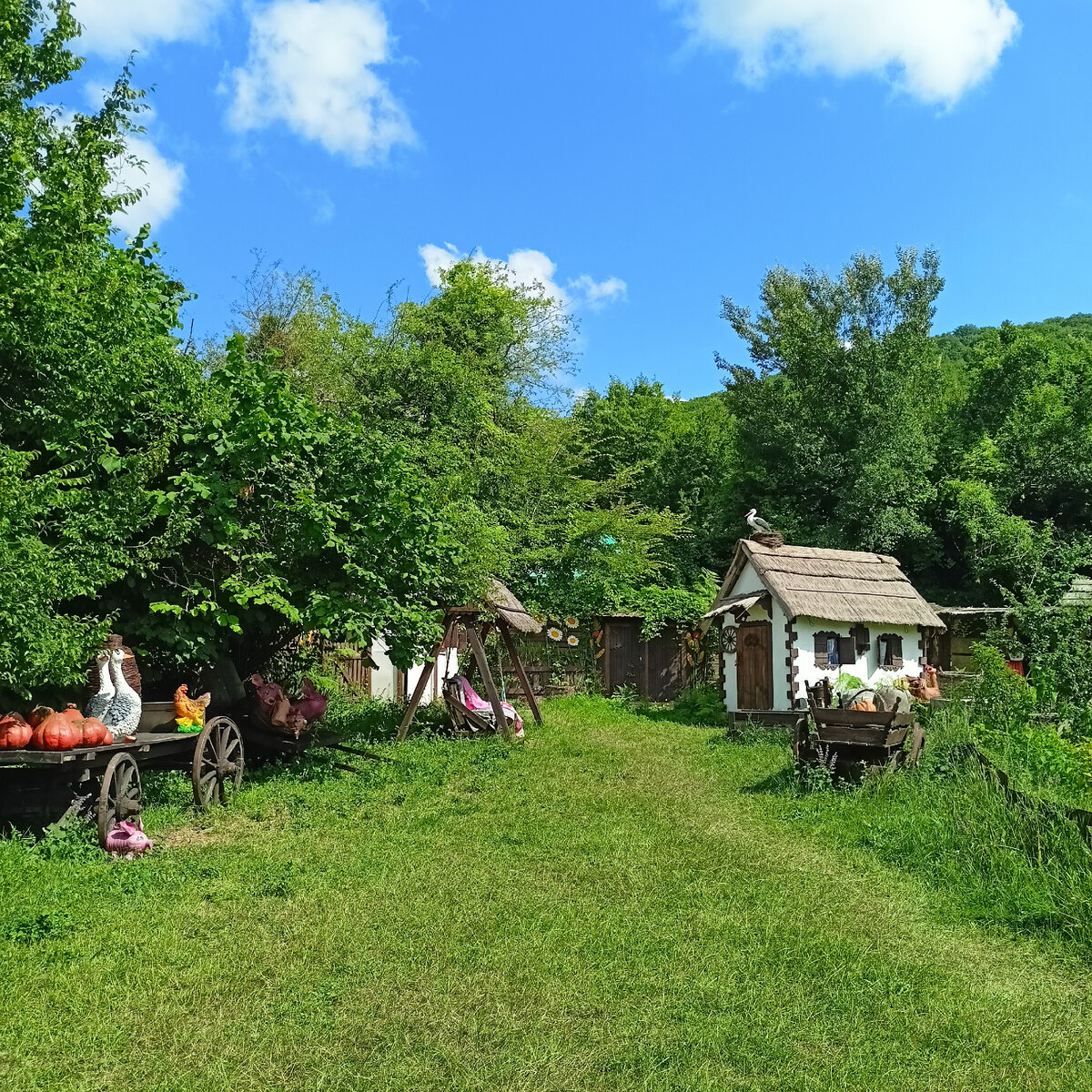 левый берег казачий курень