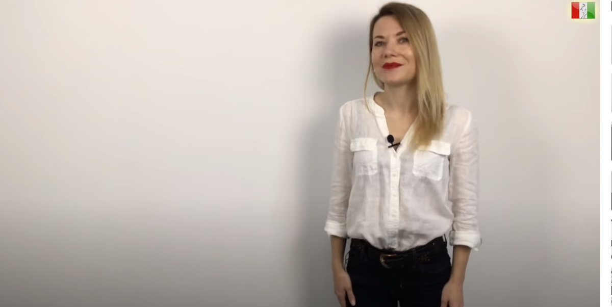Ирина Юнцова. Скрин с ютуба во время одного из её уроков