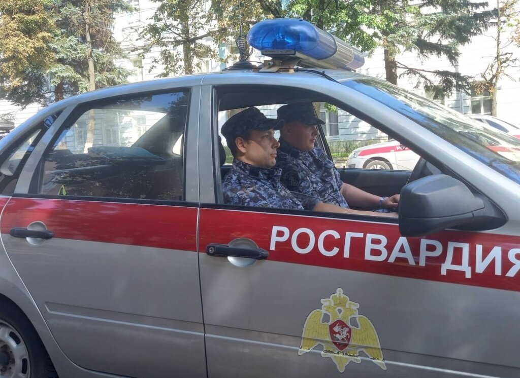 В Тверской области росгвардейцы задержали за неделю 100 нарушителей закона