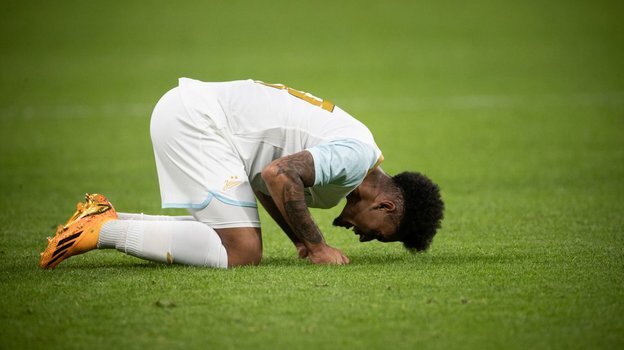    Ду Кейрос в матче «Црвена Звезда» — «Зенит».ФК «Зенит» Соцсети