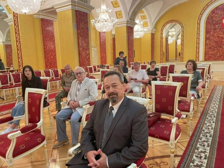    Александр Шапочник — завотделением детской онкологии удостоен звания «Заслуженный врач РФ» Белов Михаил Александрович