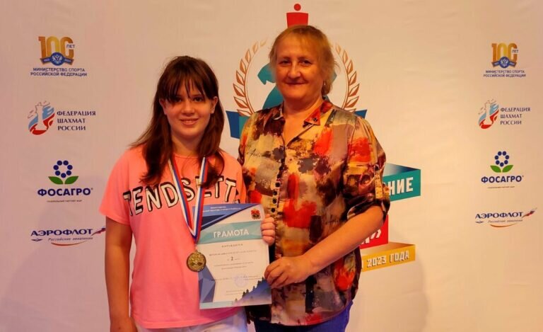    Анна Шухман из Оренбурга завоевала серебро «Высшей лиги» чемпионата России по шахматам Кристина Просвиркина